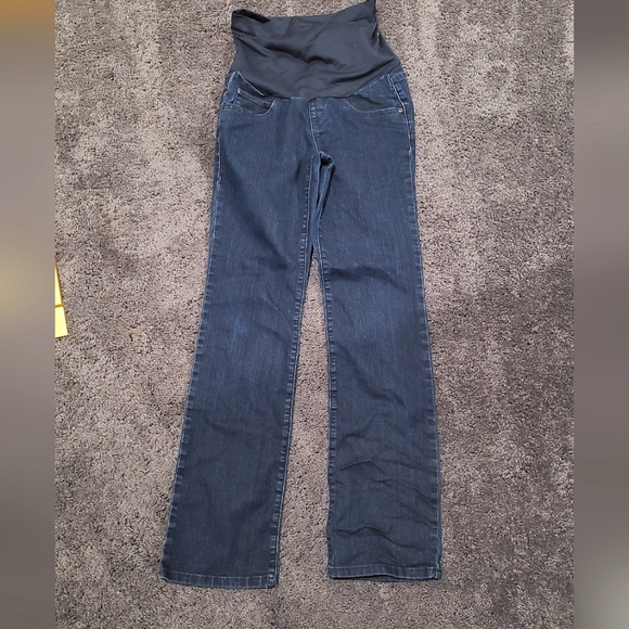 A:glow bootcut maternity jeans over belly - Picture 1 of 4